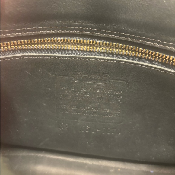 Vintage Coach - Picture 6 of 7